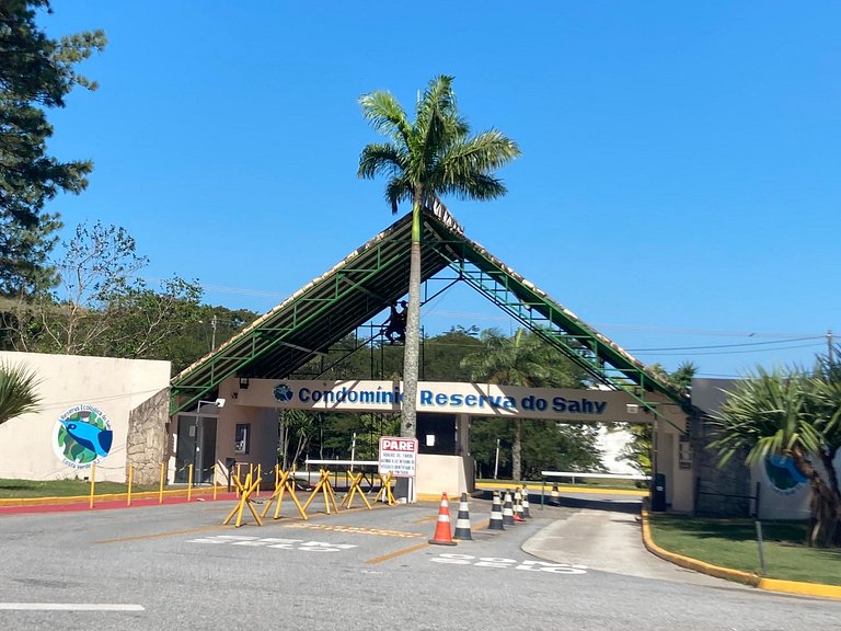 Loft aconchegante com sol da manhã e vista exclusiva. Seu re