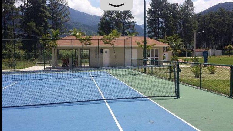 Apartamento de alto padrão na Reserva do Sahy com vista excl