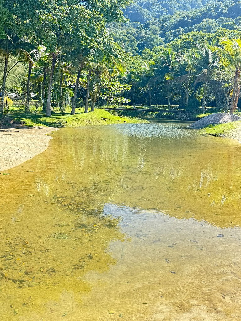 Reserva do Sahy: Apto Moderno com Vista Piscina