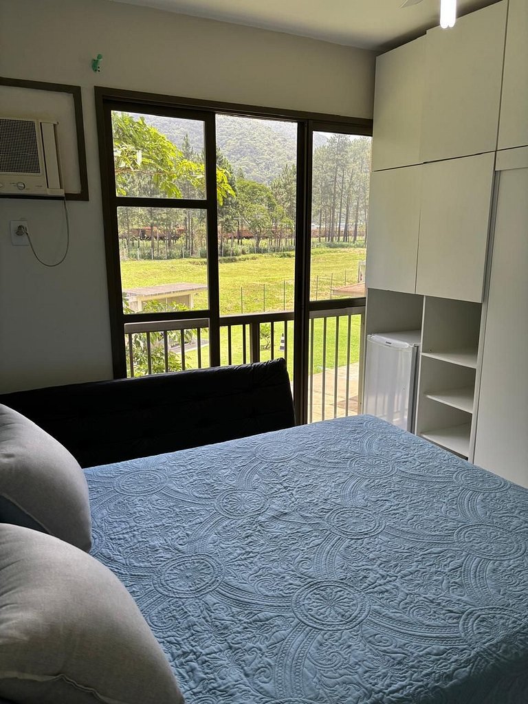 Reserva do Sahy: Apto Moderno com Vista Piscina