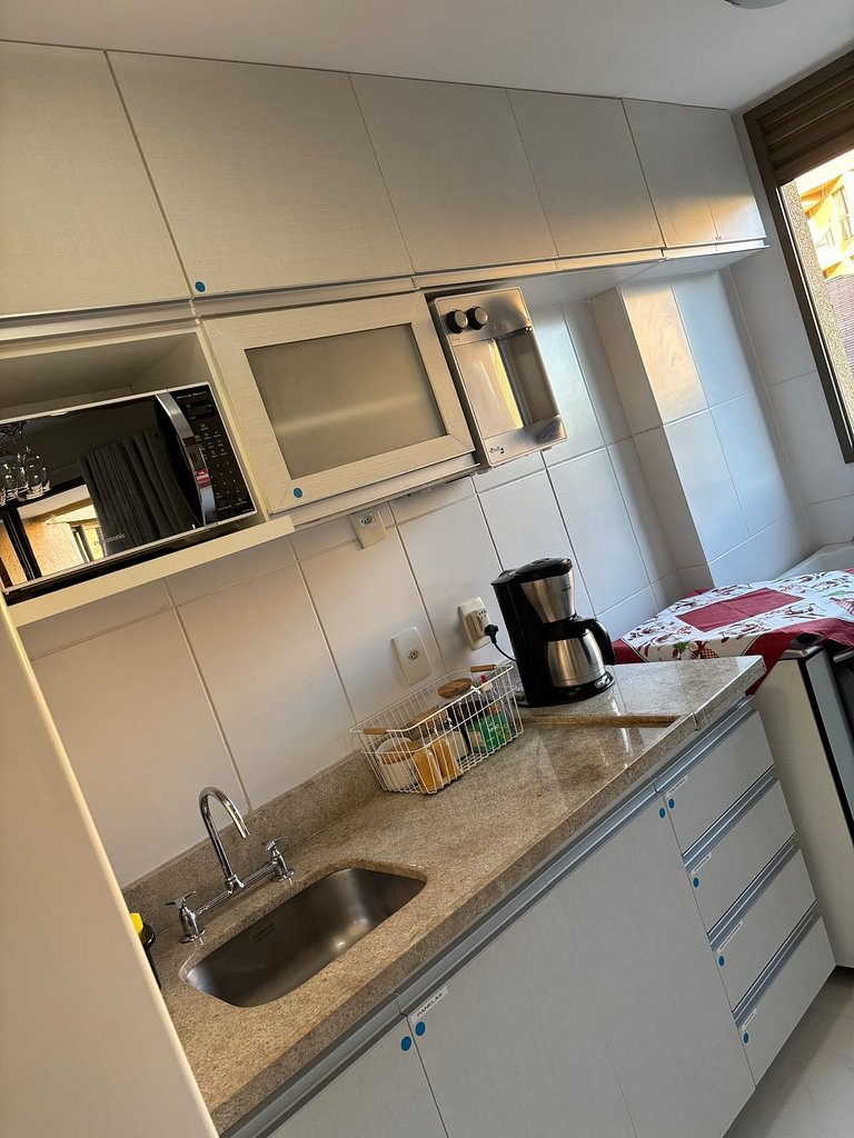 Reserva do Sahy: Apto Moderno com Vista Piscina