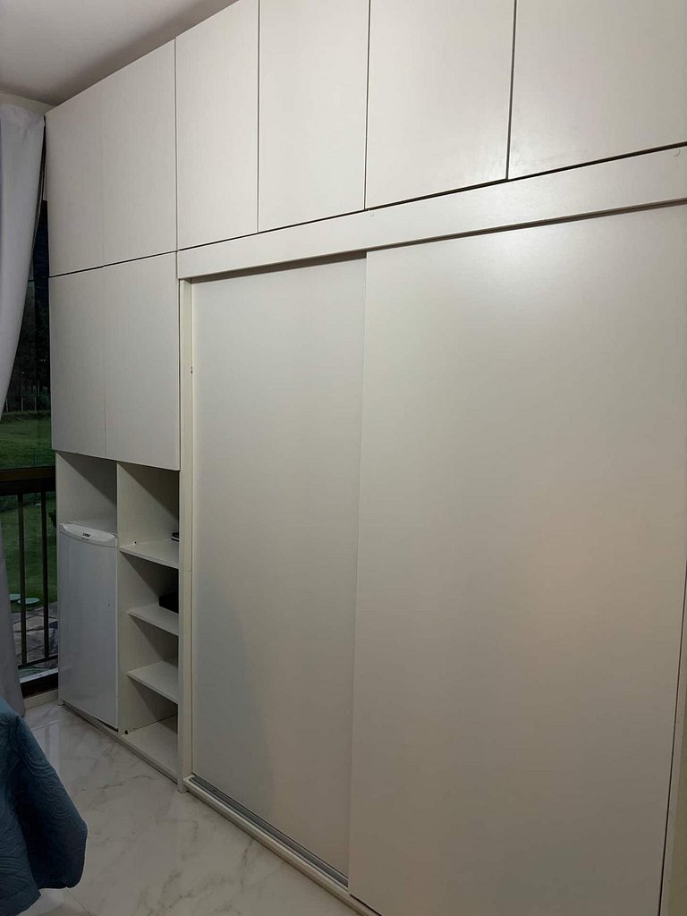 Reserva do Sahy: Apto Moderno com Vista Piscina