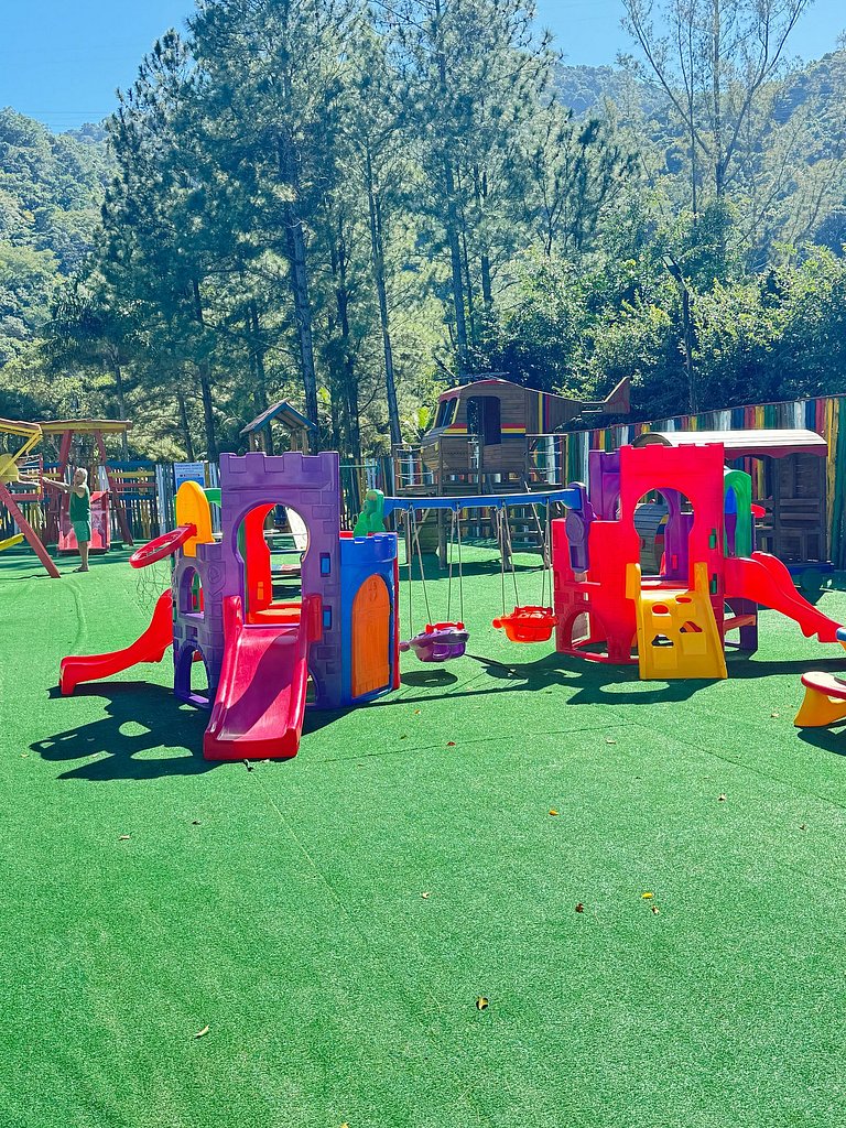 Loft no Sahy: aproveite praia, piscina e cachoeira