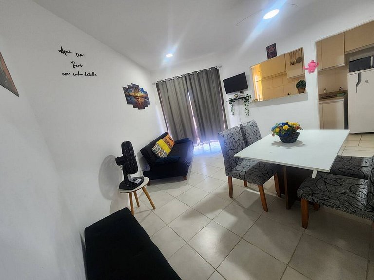 Reserva do Sahy: Apartamento amplo com quarto e varanda