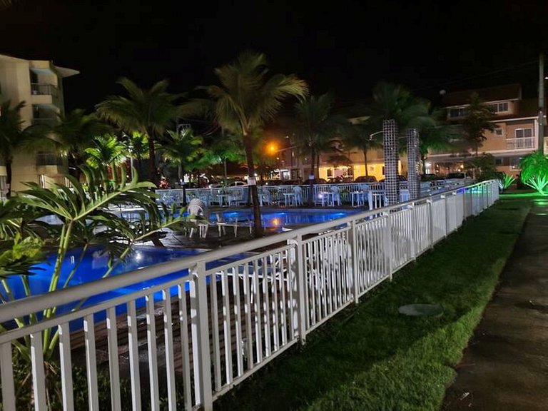 Reserva do Sahy: Apartamento amplo com quarto e varanda