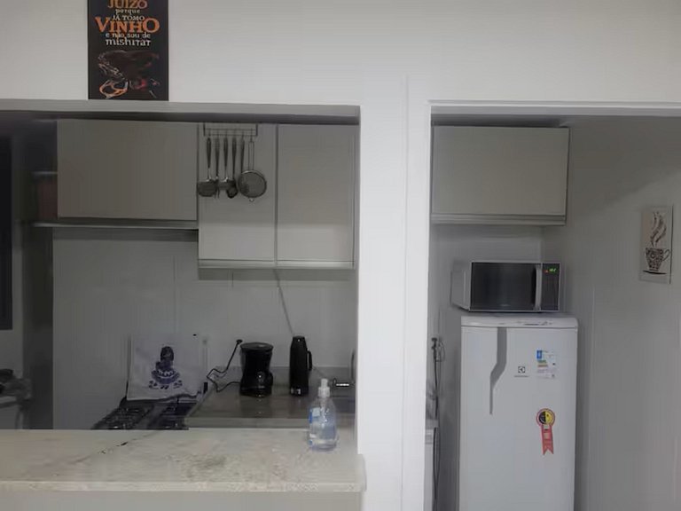 Reserva do Sahy: Apartamento amplo com quarto e varanda