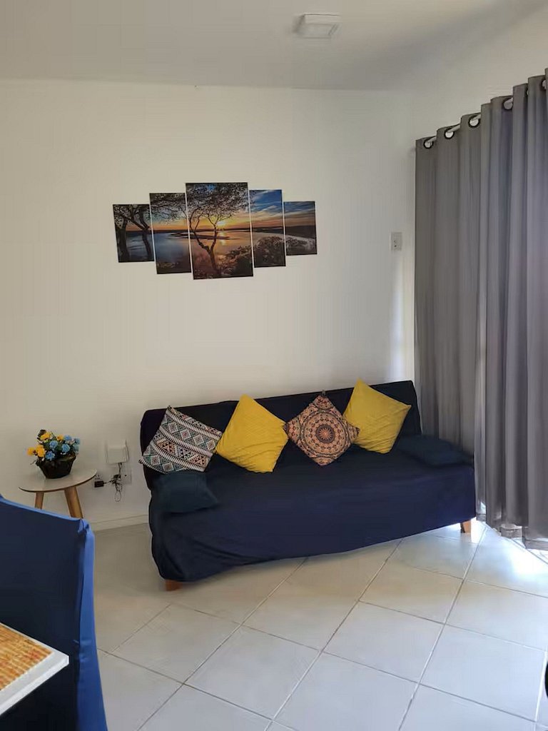 Reserva do Sahy: Apartamento amplo com quarto e varanda