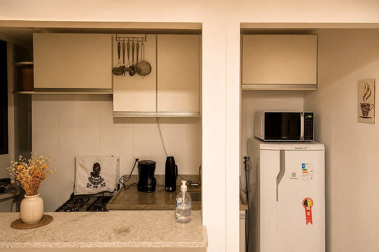 Reserva do Sahy: Apartamento amplo com quarto e varanda
